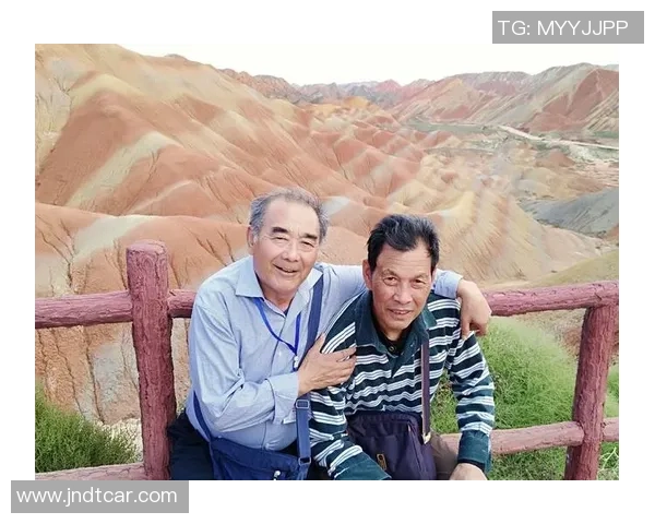 《玩偶足球星：穿越赛场的梦想与冒险，揭开奇幻竞技之旅》
